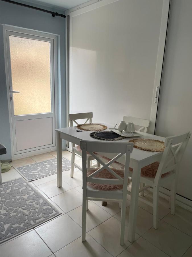 Ferienwohnung Garsoniera La Casa Timişoara Exterior foto
